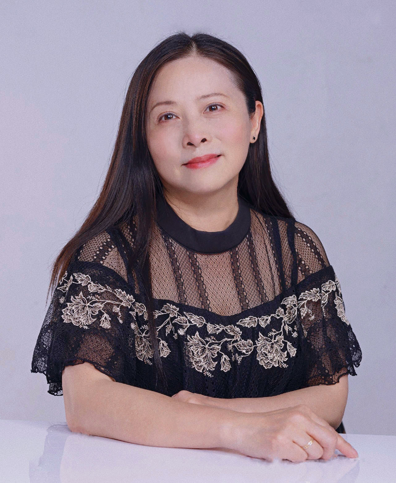 罗红.jpg