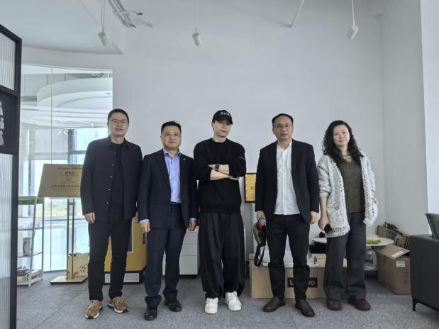 杭州元术科技合影