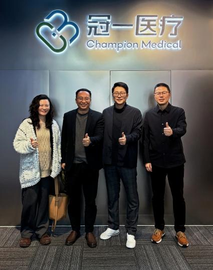 冠一医疗合影