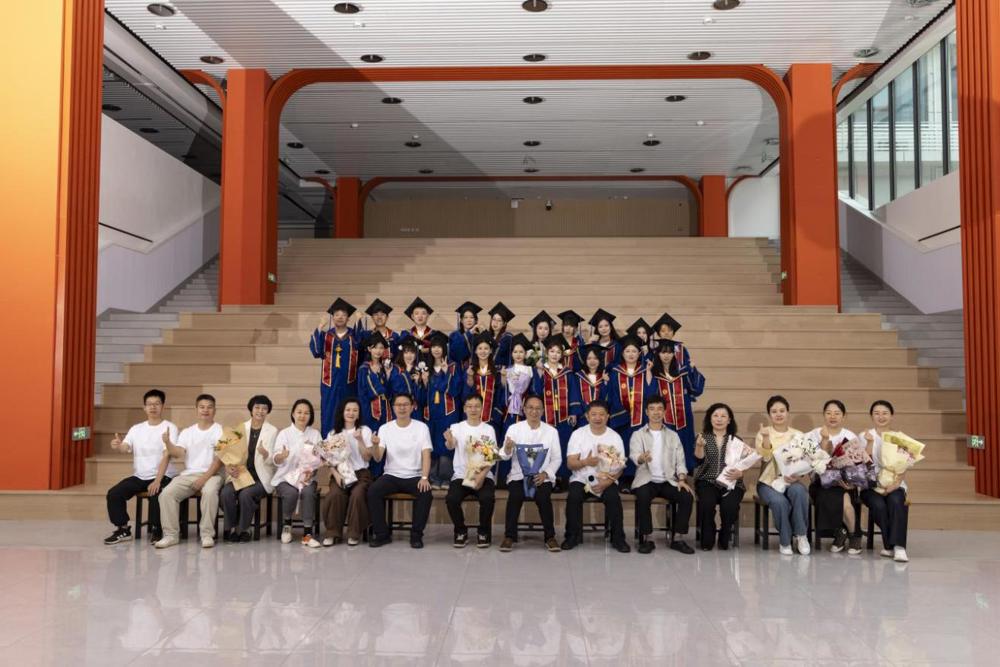 26届硕士研究生集体合影2
